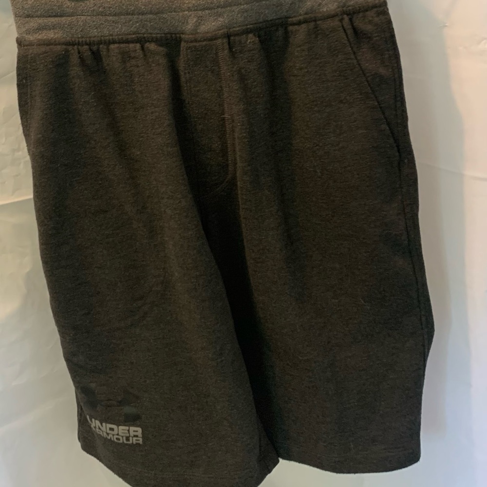 Under Armour Shorts Size Small